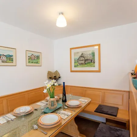 Apartment Crystal Aura 2 *